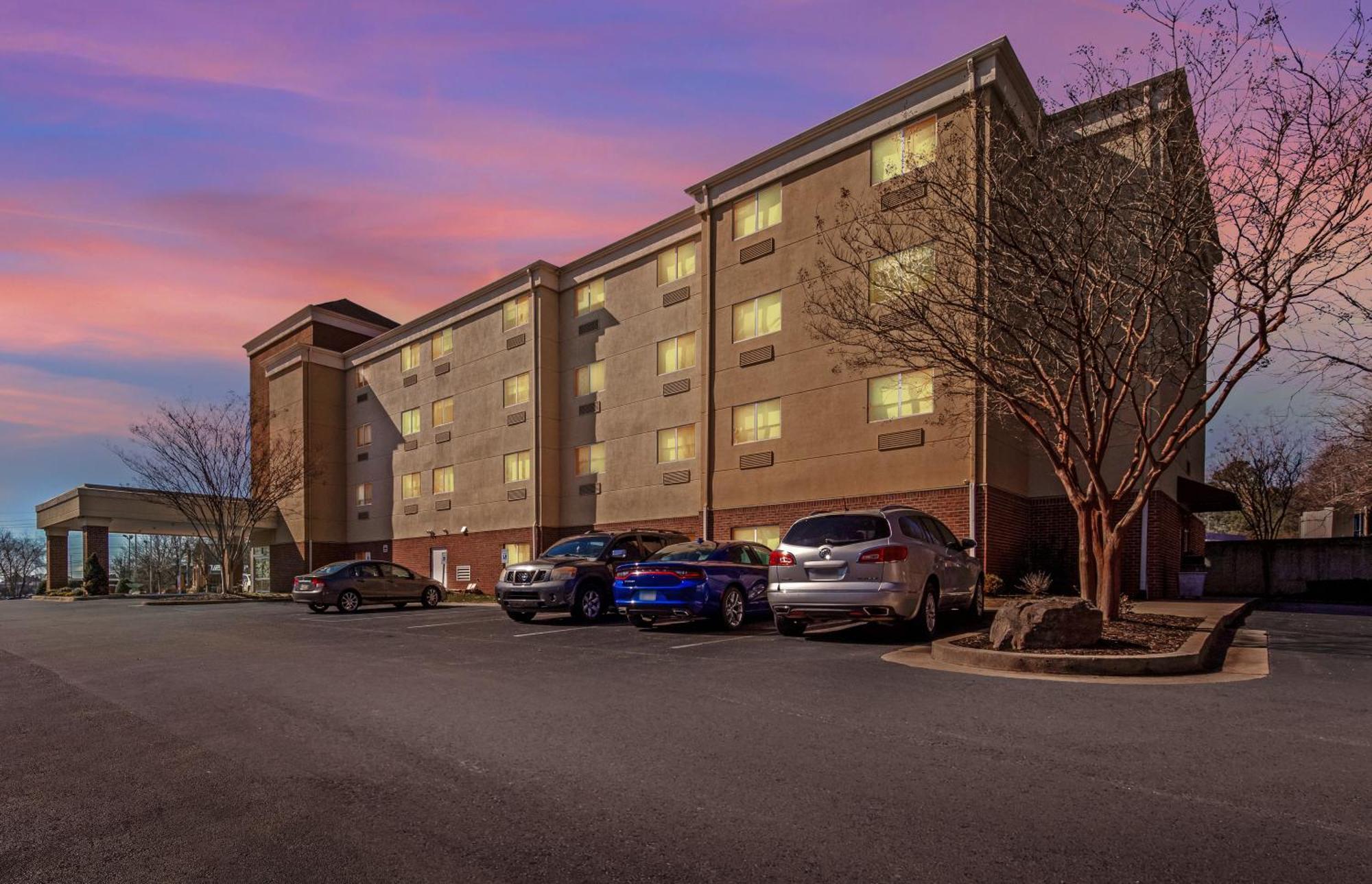 Comfort Suites Huntsville Midcity District At Research Park Exterior photo