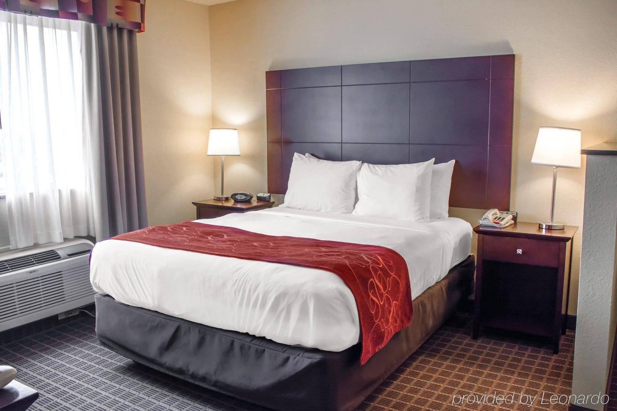 Comfort Suites Huntsville Midcity District At Research Park Exterior photo